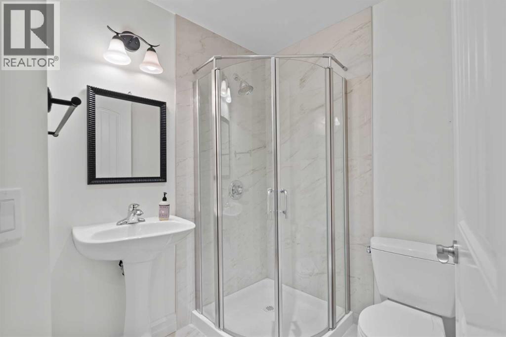 Single Family House for Sale in   Street NW Parkdale Calgary 