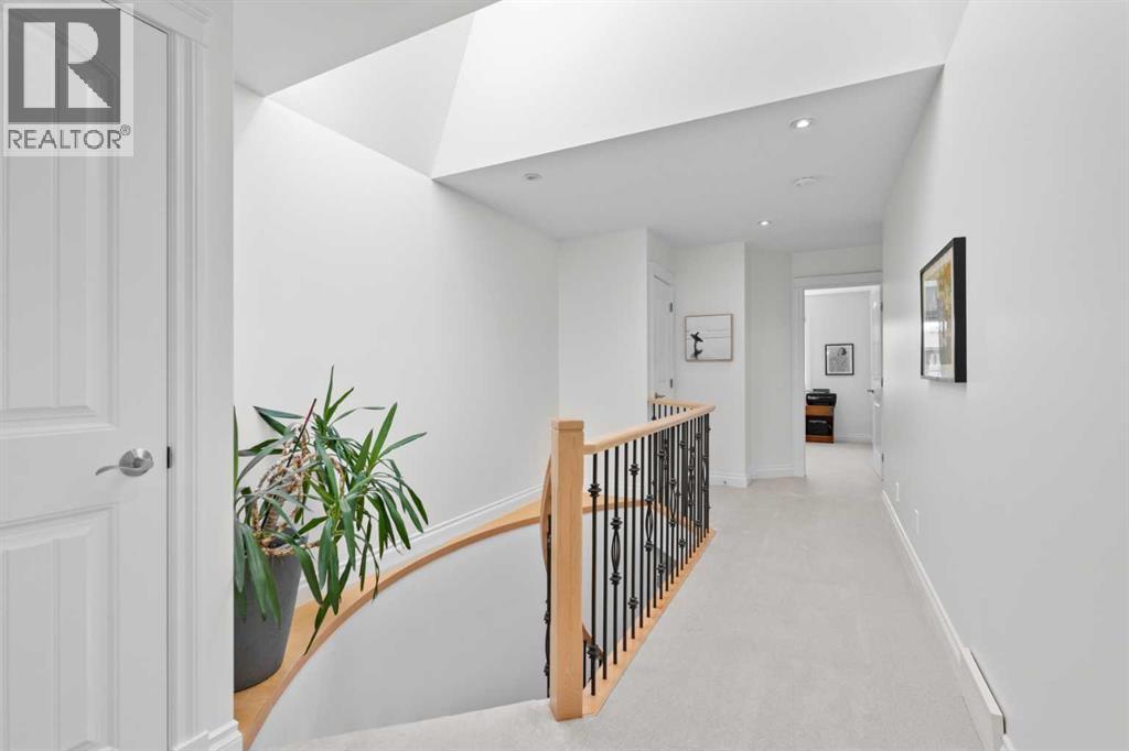Single Family House for Sale in   Street NW Parkdale Calgary 