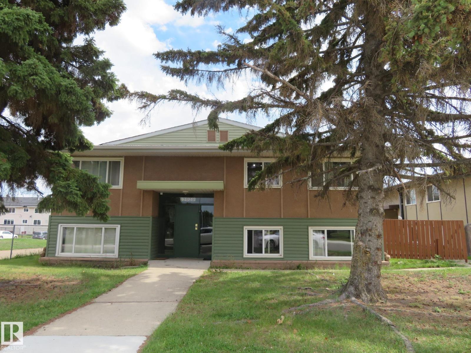 13039 83 ST NW, Edmonton, Alberta