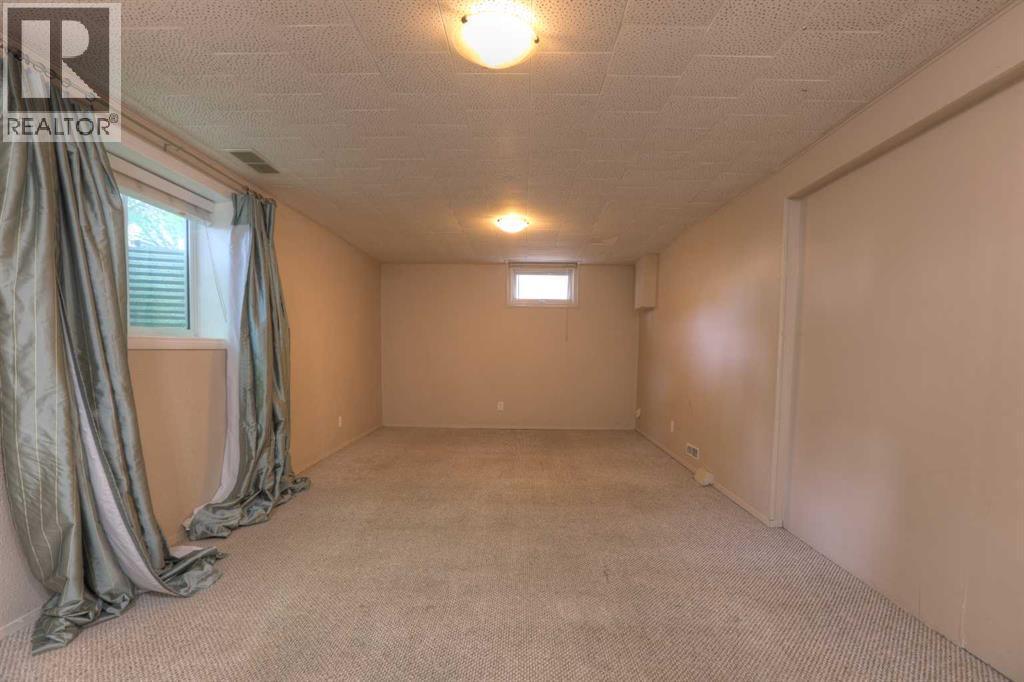 Single Family House Bungalow for Sale in  B Street NW Parkdale Calgary 