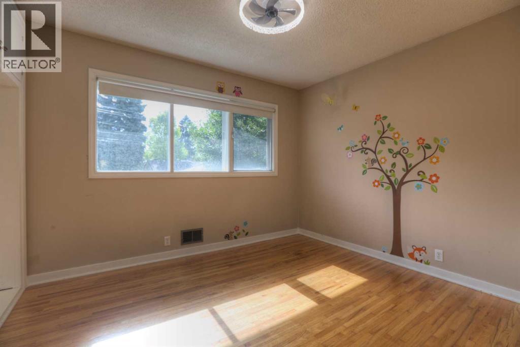 Single Family House Bungalow for Sale in  B Street NW Parkdale Calgary 