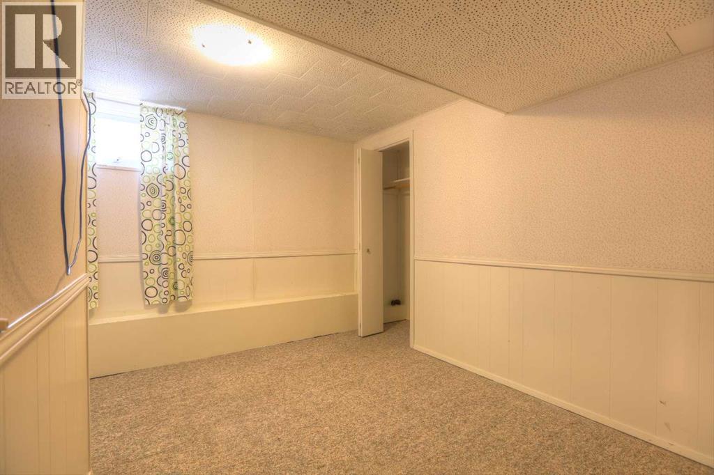 Single Family House Bungalow for Sale in  B Street NW Parkdale Calgary 