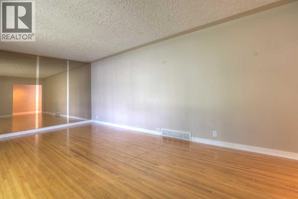 Single Family House Bungalow for Sale in  B Street NW Parkdale Calgary 
