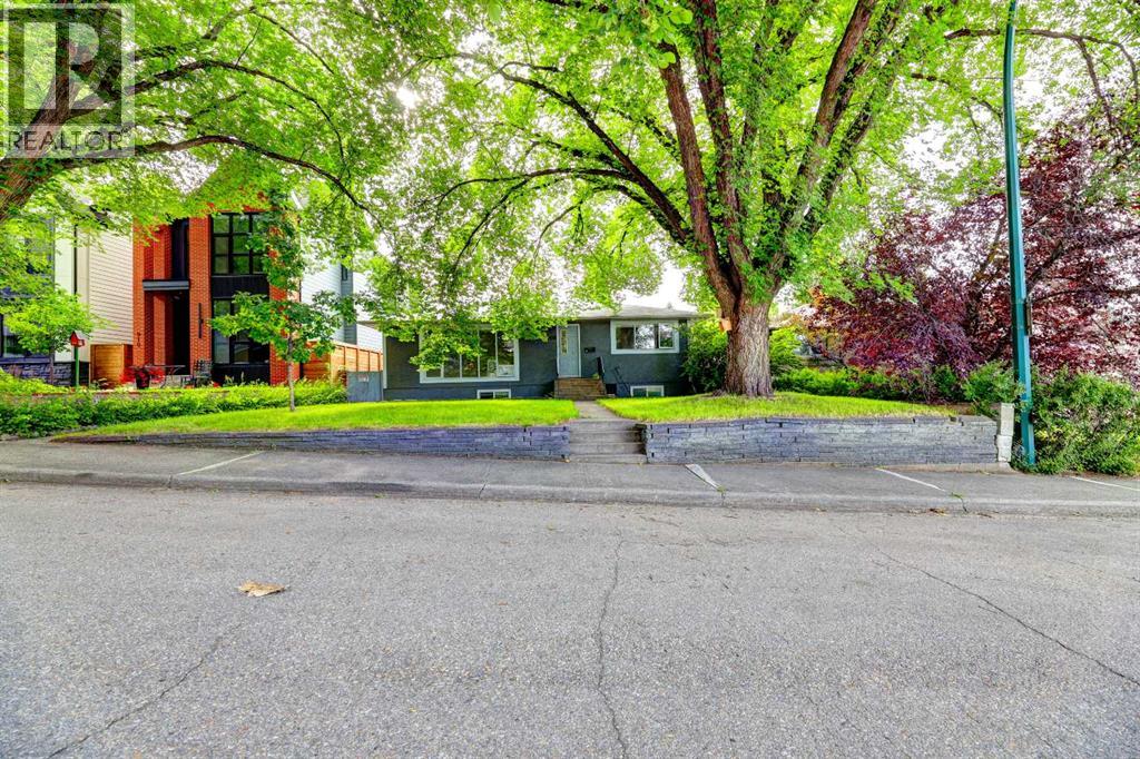 Single Family House Bungalow for Sale in  B Street NW Parkdale Calgary 
