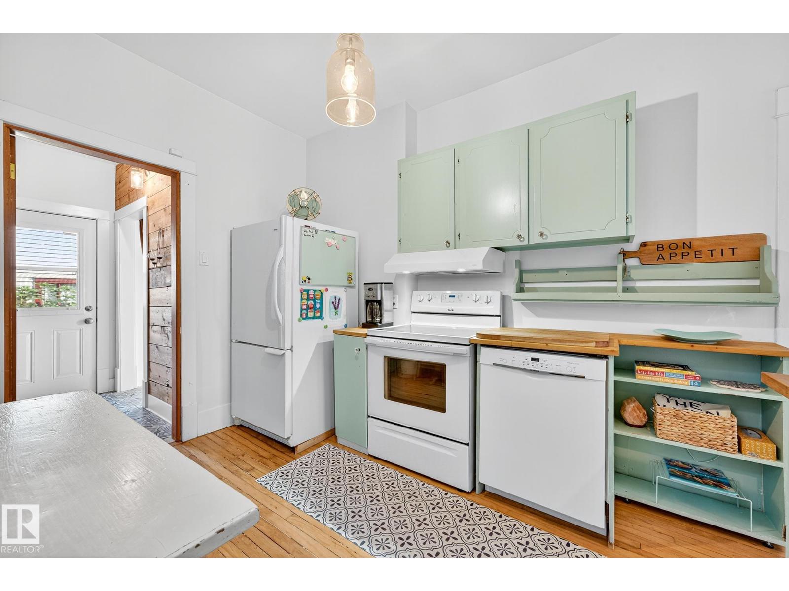 Photo 25 of 9120 80 Av Nw, Edmonton AB