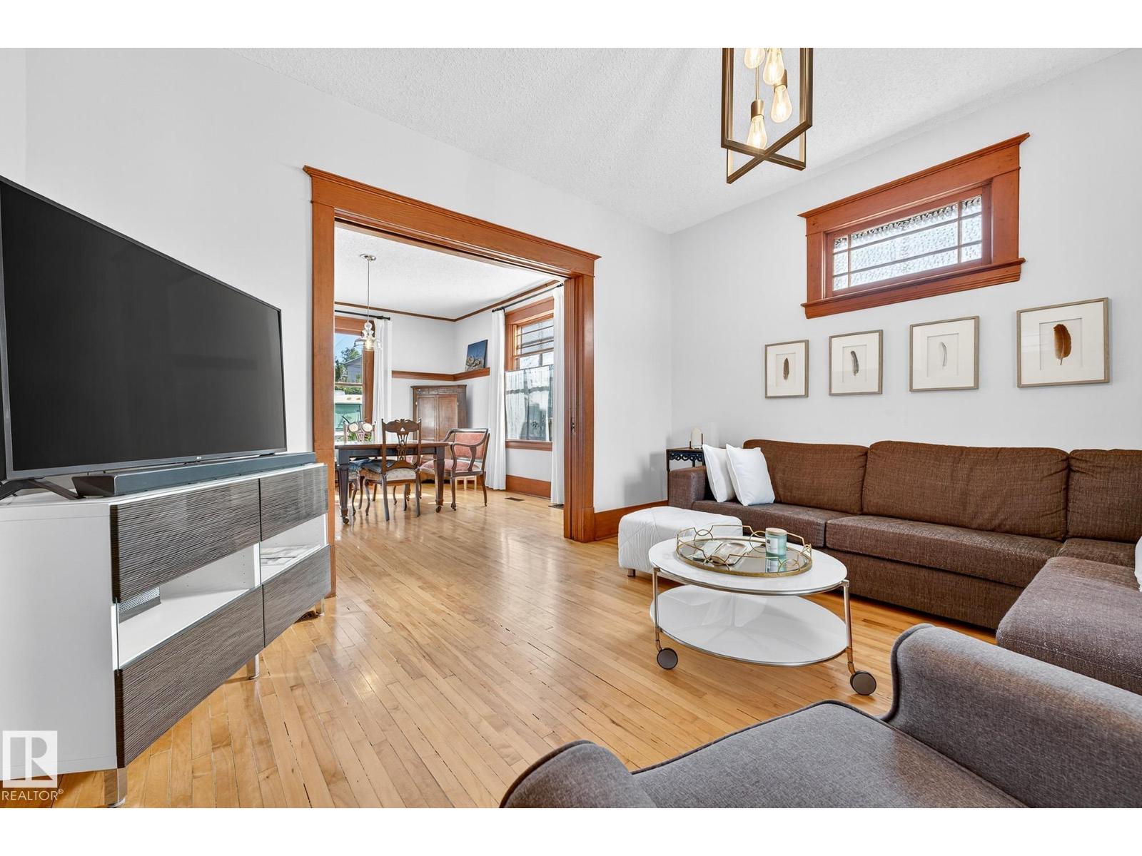 Photo 40 of 9120 80 Av Nw, Edmonton AB