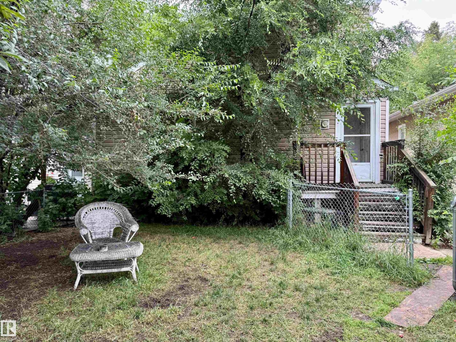 Photo 22 of 10627 76 Av Nw, Edmonton AB