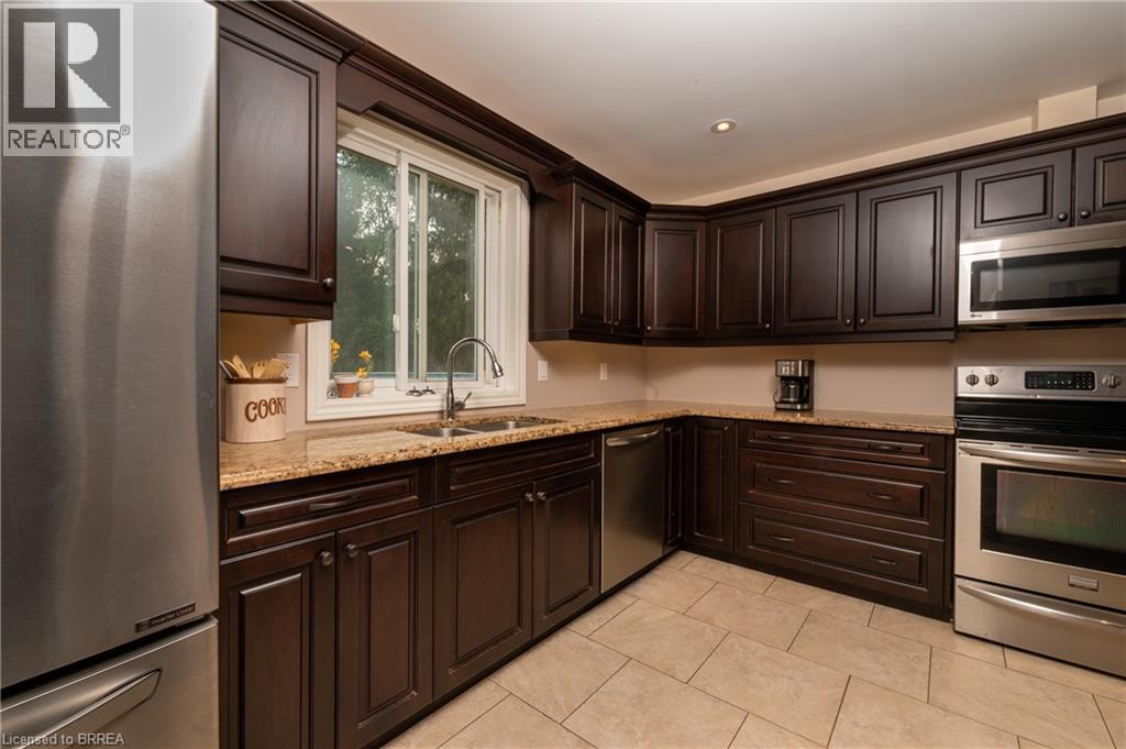 Photo 25 of 58 Kinnard Road, Brantford ON