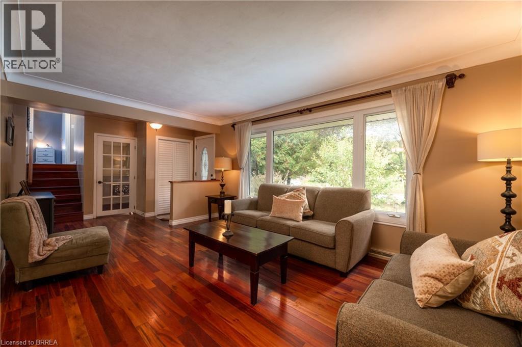 Photo 7 of 58 Kinnard Road, Brantford ON