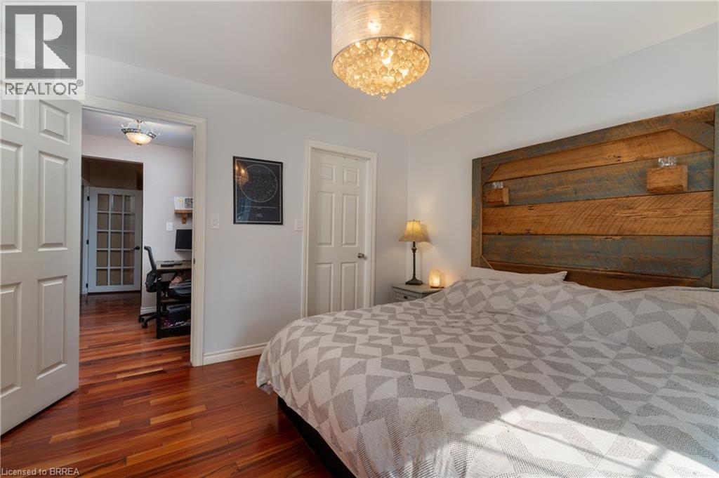 Photo 13 of 58 Kinnard Road, Brantford ON