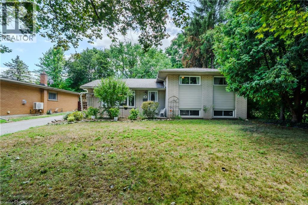 Photo 2 of 58 Kinnard Road, Brantford ON