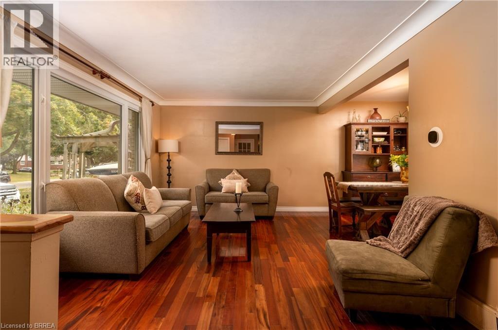 Photo 15 of 58 Kinnard Road, Brantford ON