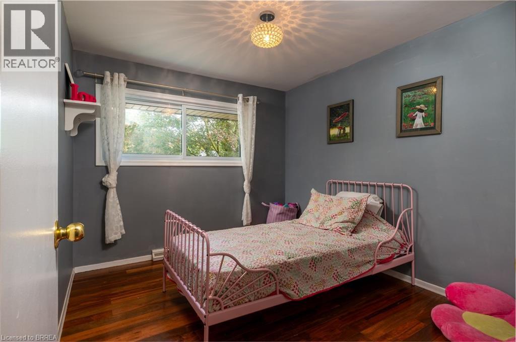 Photo 4 of 58 Kinnard Road, Brantford ON