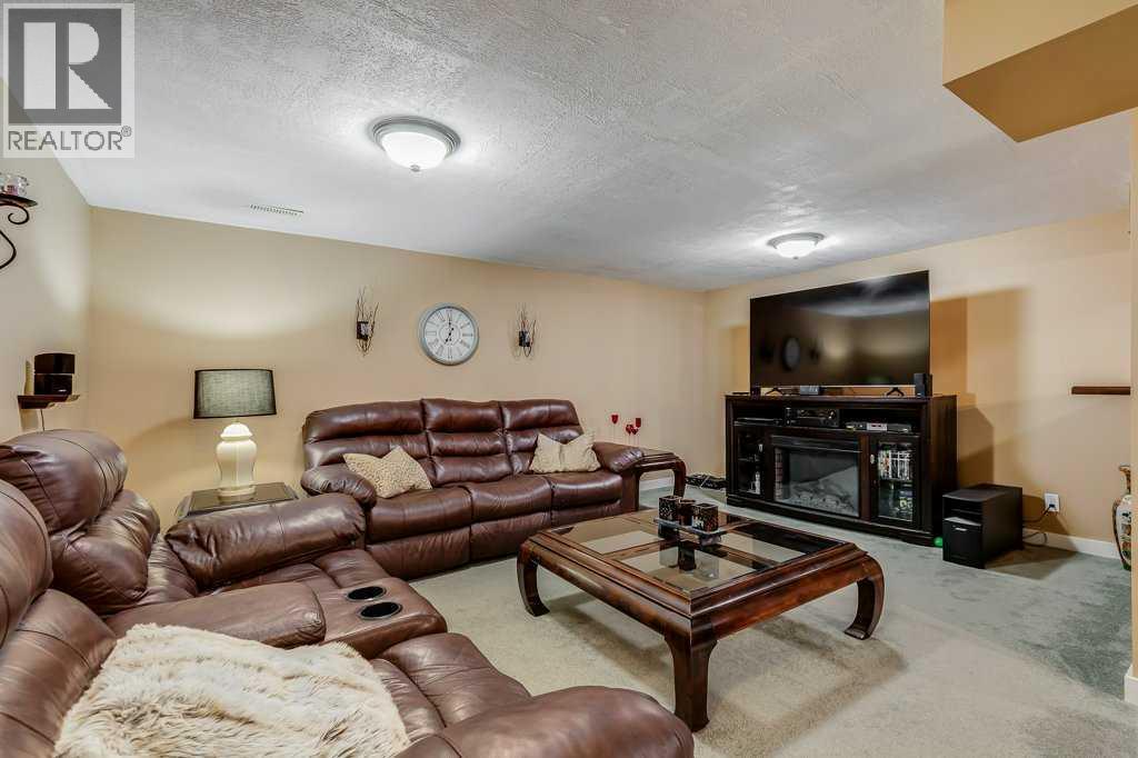 Single Family House for Sale in  Chapala Square SE Chaparral Calgary 