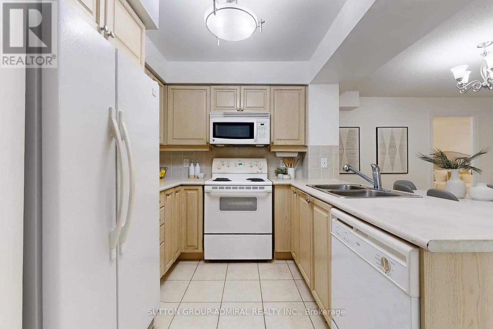 Photo 15 of 708 880 Grandview Way, Toronto ON