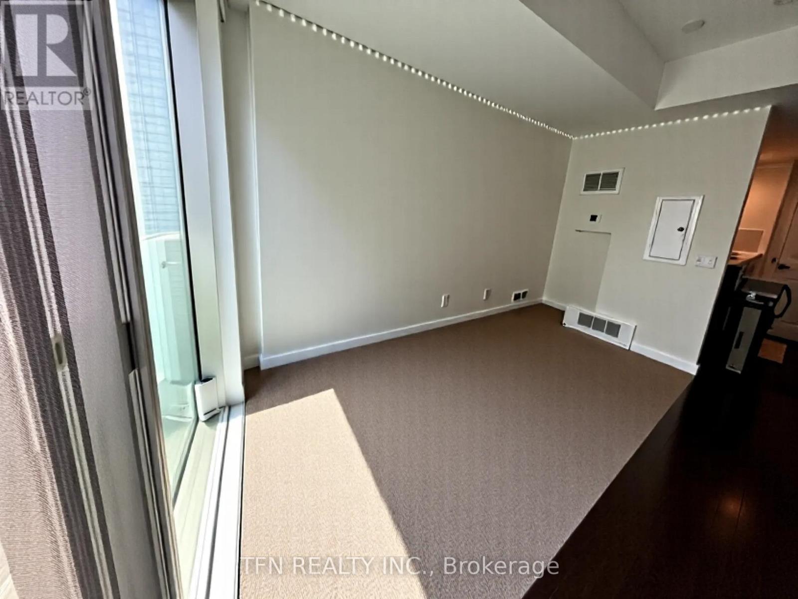 Photo 10 of 3602 14 York Street, Toronto ON