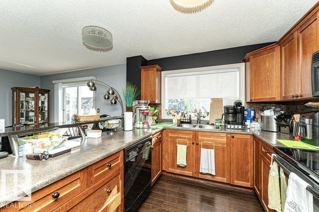 Photo 12 of 402 13830 150 Av Nw, Edmonton AB