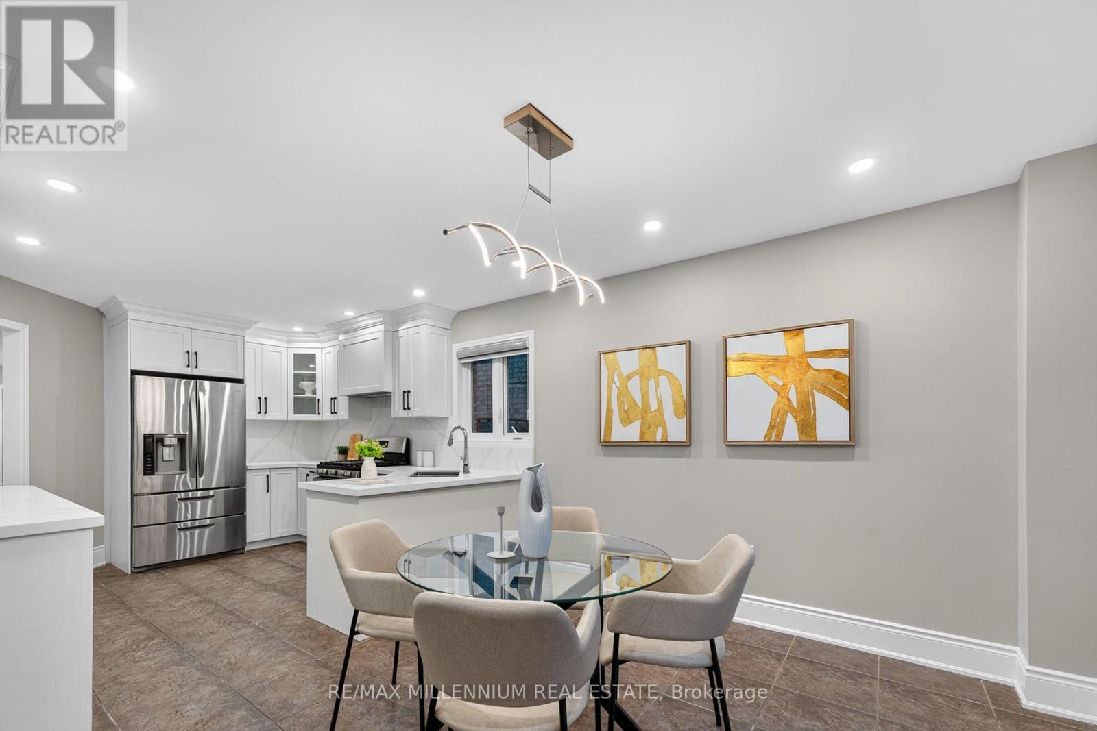 Photo 13 of 66 Armstrong Crescent, Bradford West Gwillimbury ON