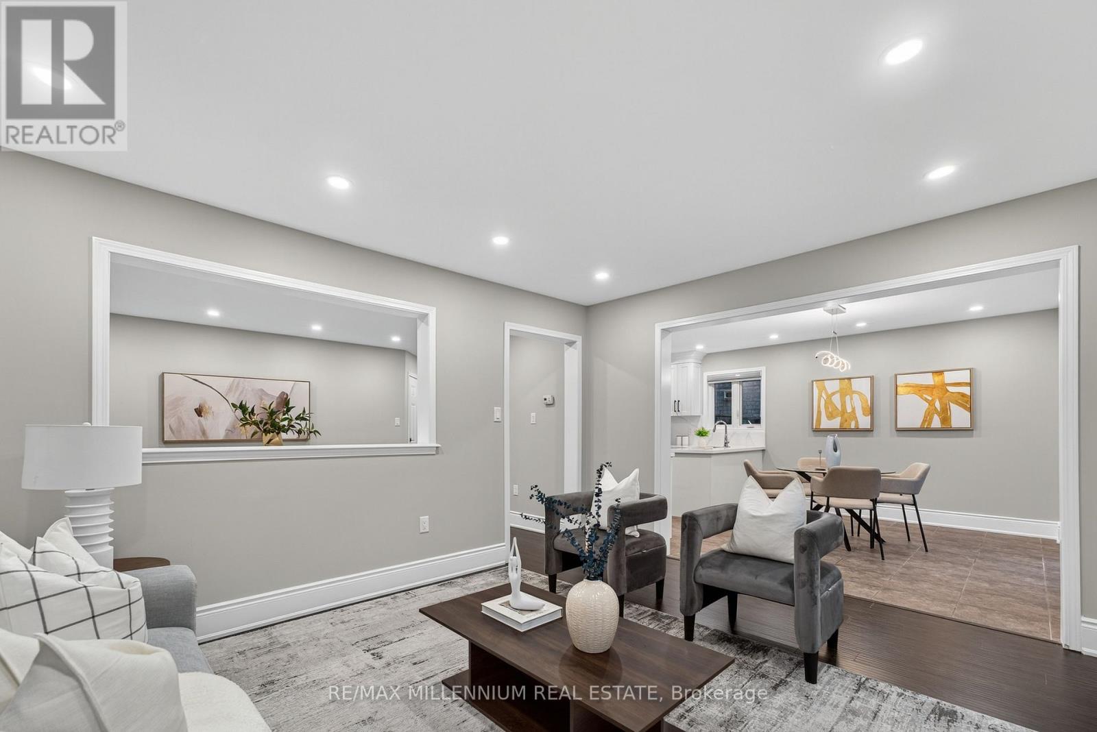 Photo 11 of 66 Armstrong Crescent, Bradford West Gwillimbury ON