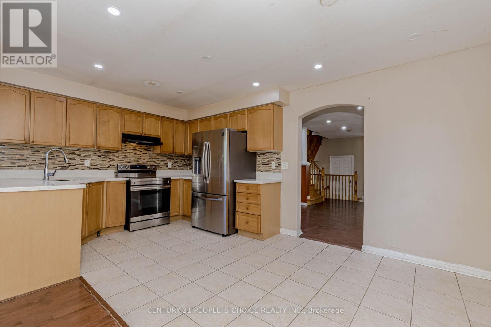 Photo 10 of 57 Herdwick Street, Brampton ON