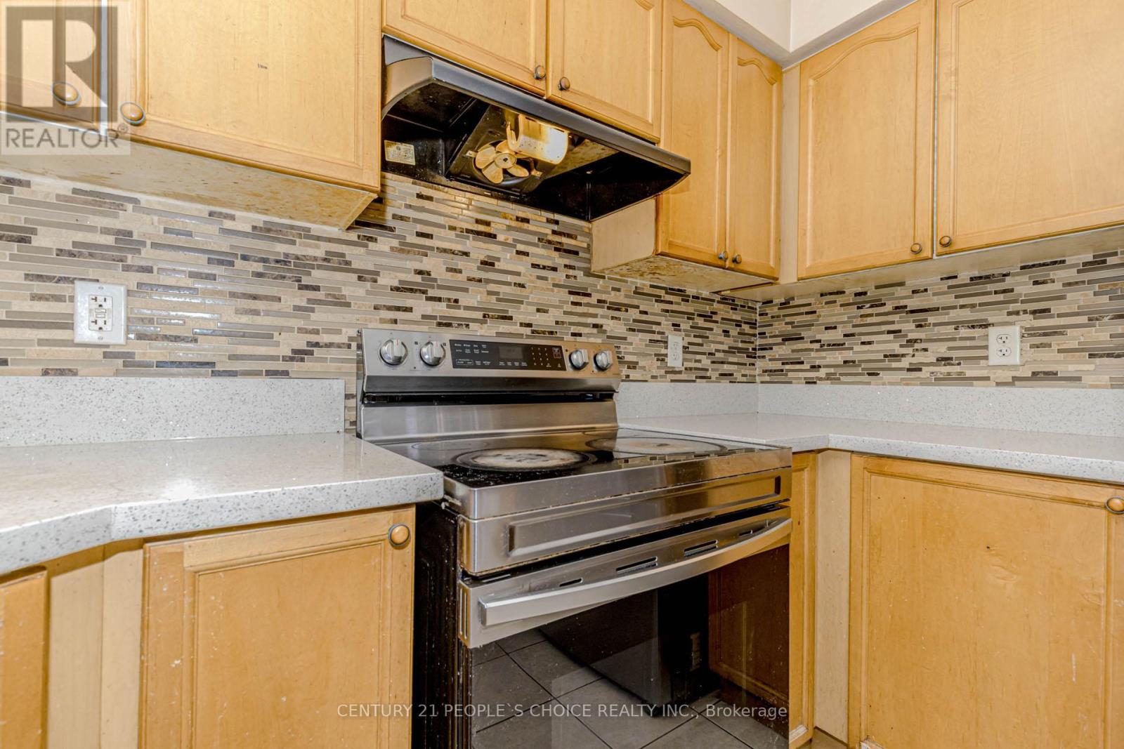 Photo 14 of 57 Herdwick Street, Brampton ON