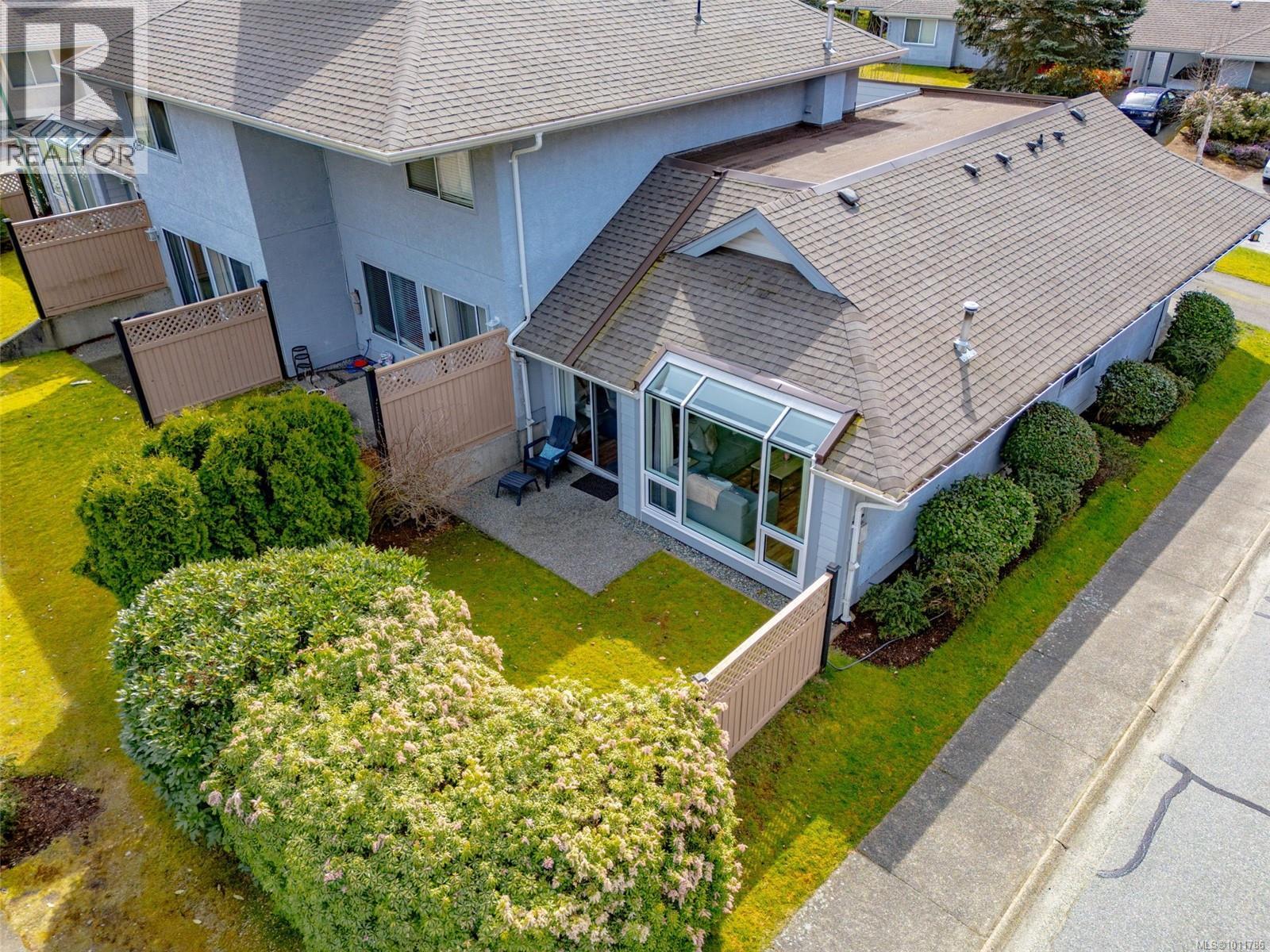 Photo 32 of 6027 Jakes Pl, Nanaimo BC