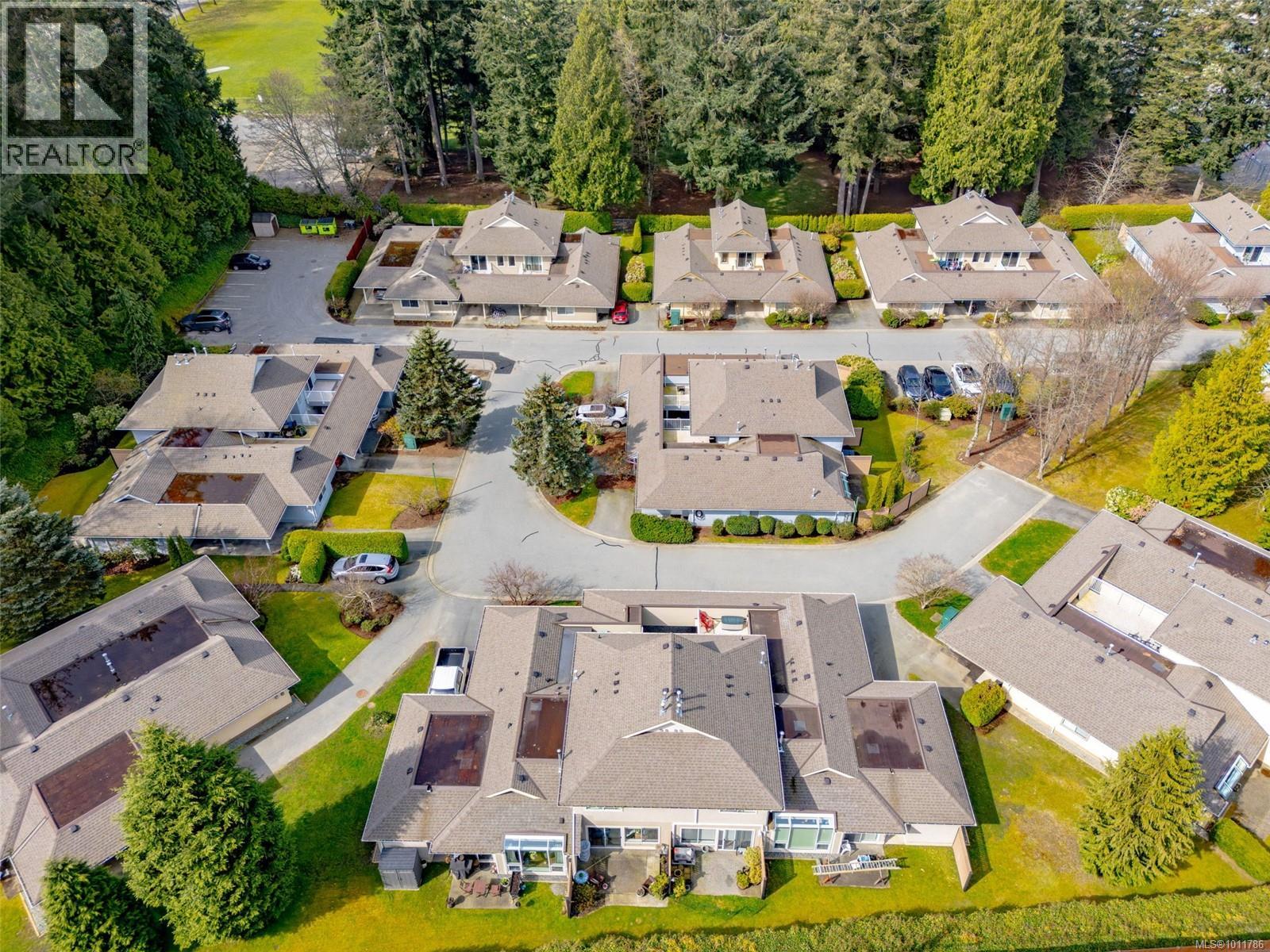 Photo 40 of 6027 Jakes Pl, Nanaimo BC