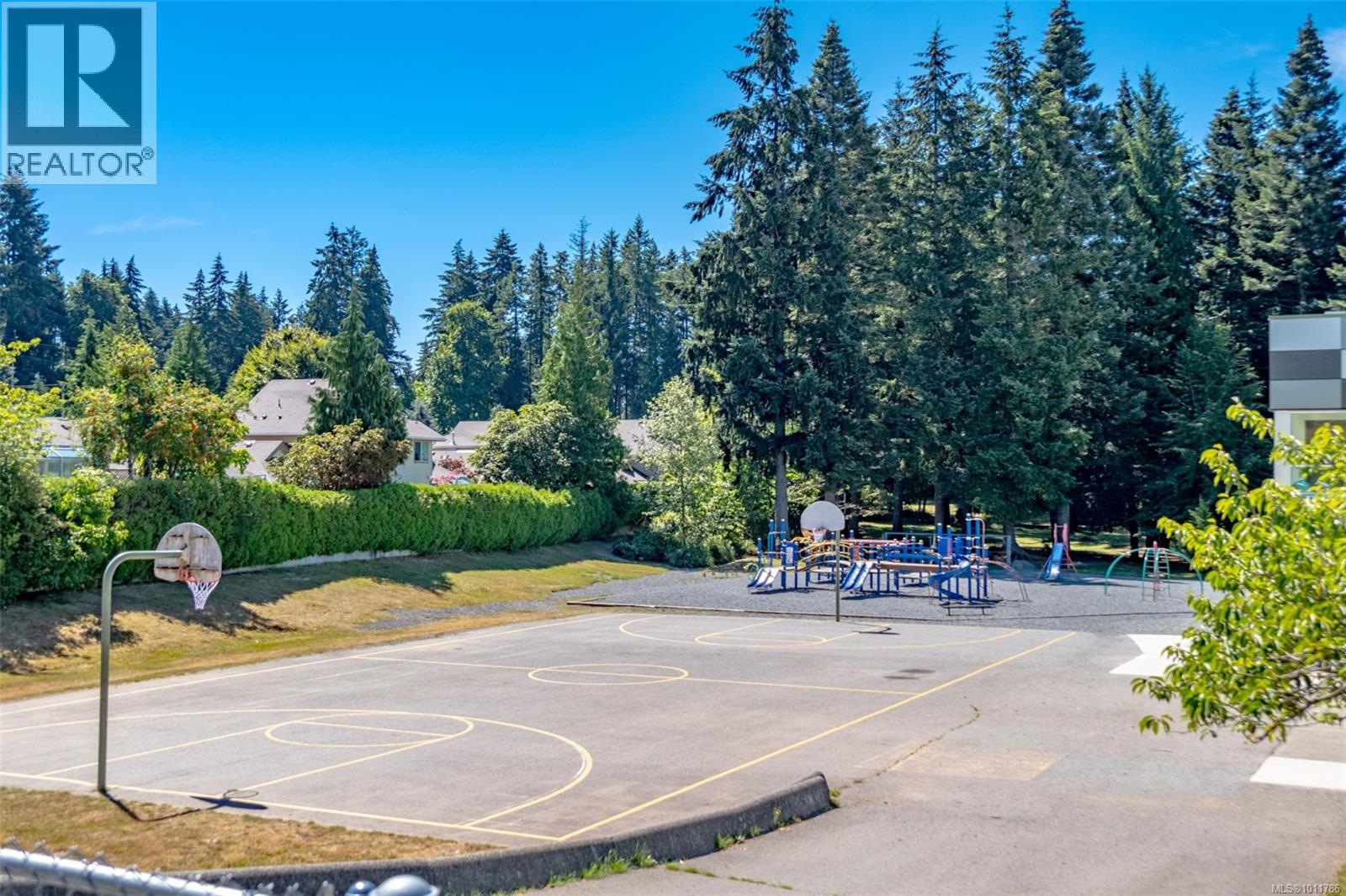 Photo 46 of 6027 Jakes Pl, Nanaimo BC