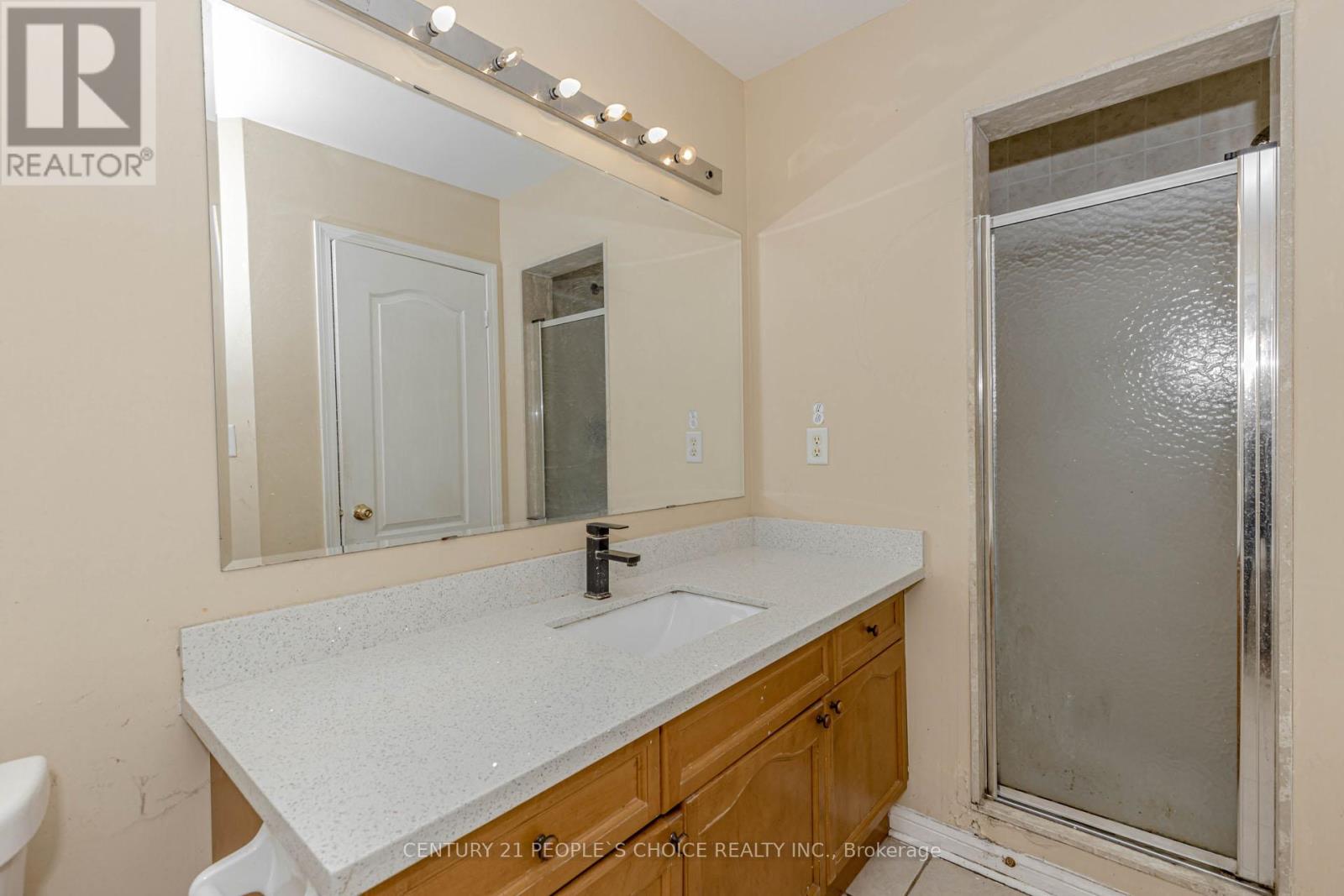 Photo 24 of 57 Herdwick Street, Brampton ON