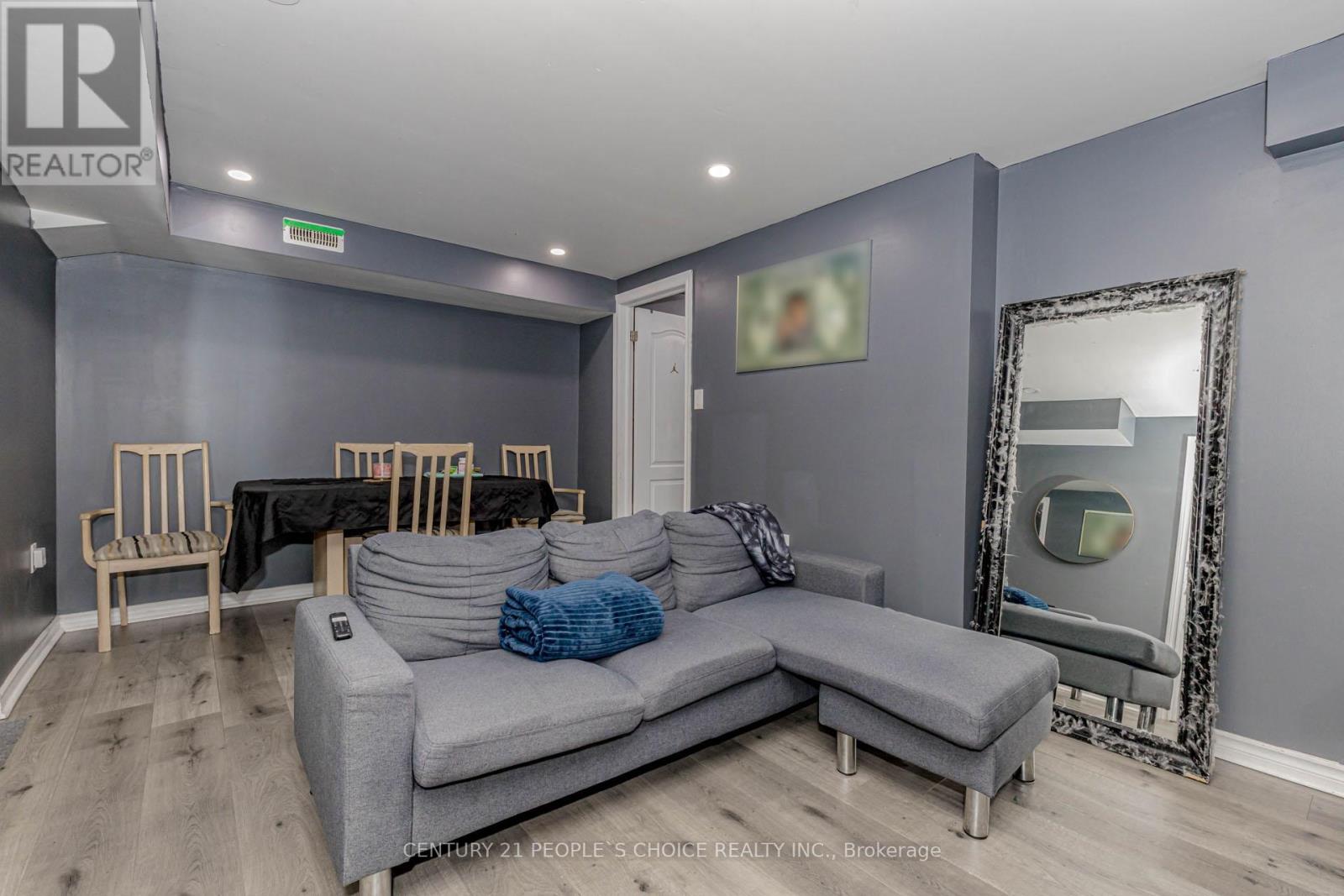 Photo 34 of 57 Herdwick Street, Brampton ON