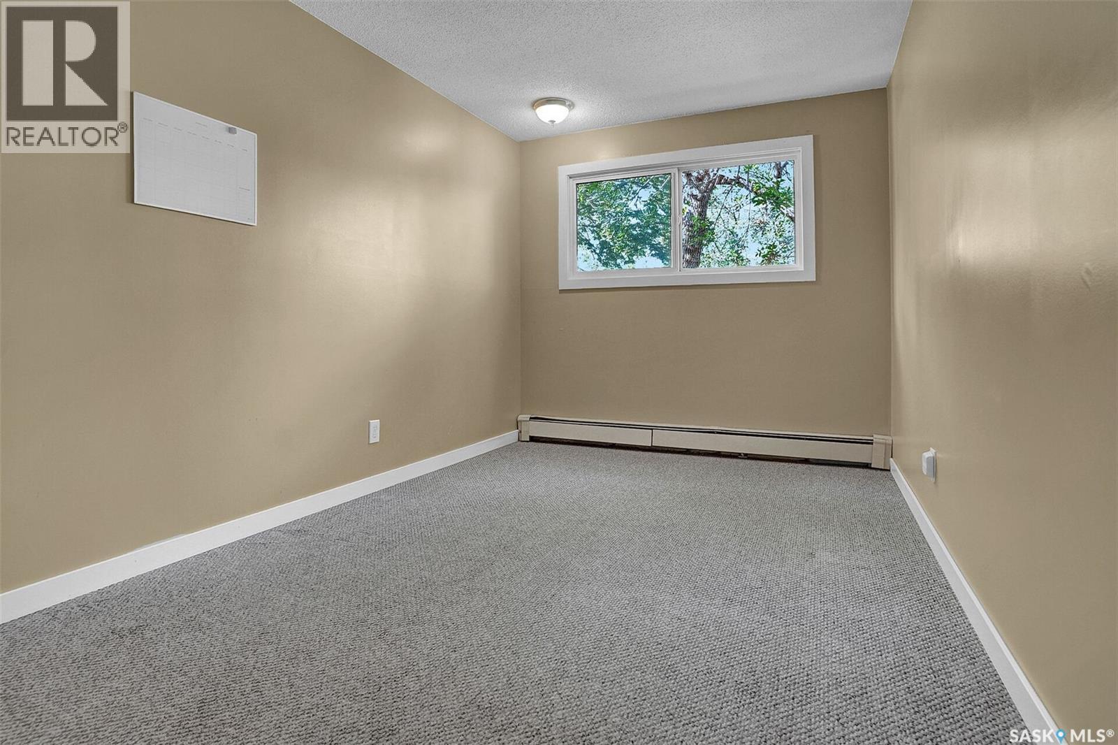 Photo 16 of 13 2358 Rae Street, Regina SK