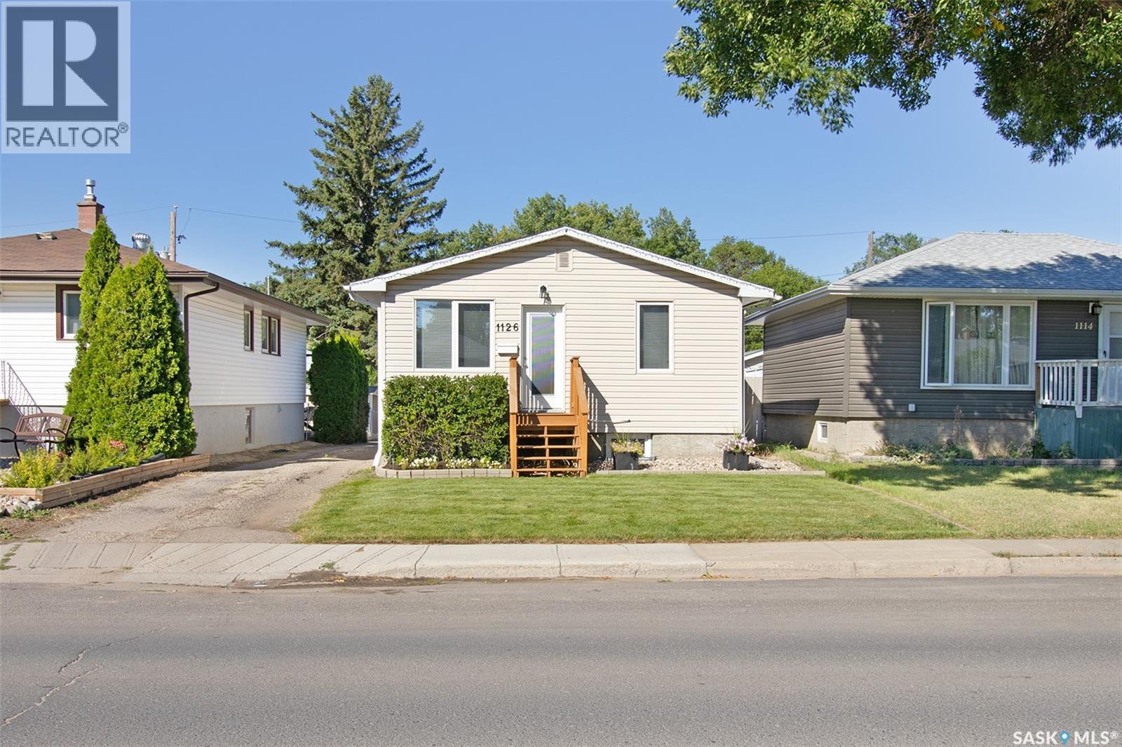 Photo 1 of 1126 Campbell Street, Regina SK