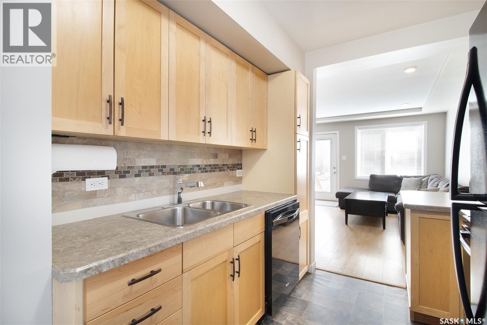 Photo 11 of 1126 Campbell Street, Regina SK