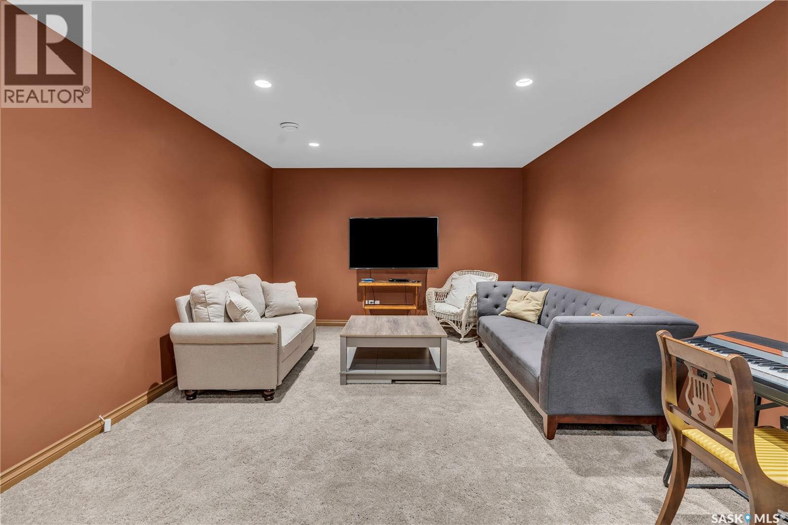Single Family House 2 Level for Sale in  nd AVENUE Regina 