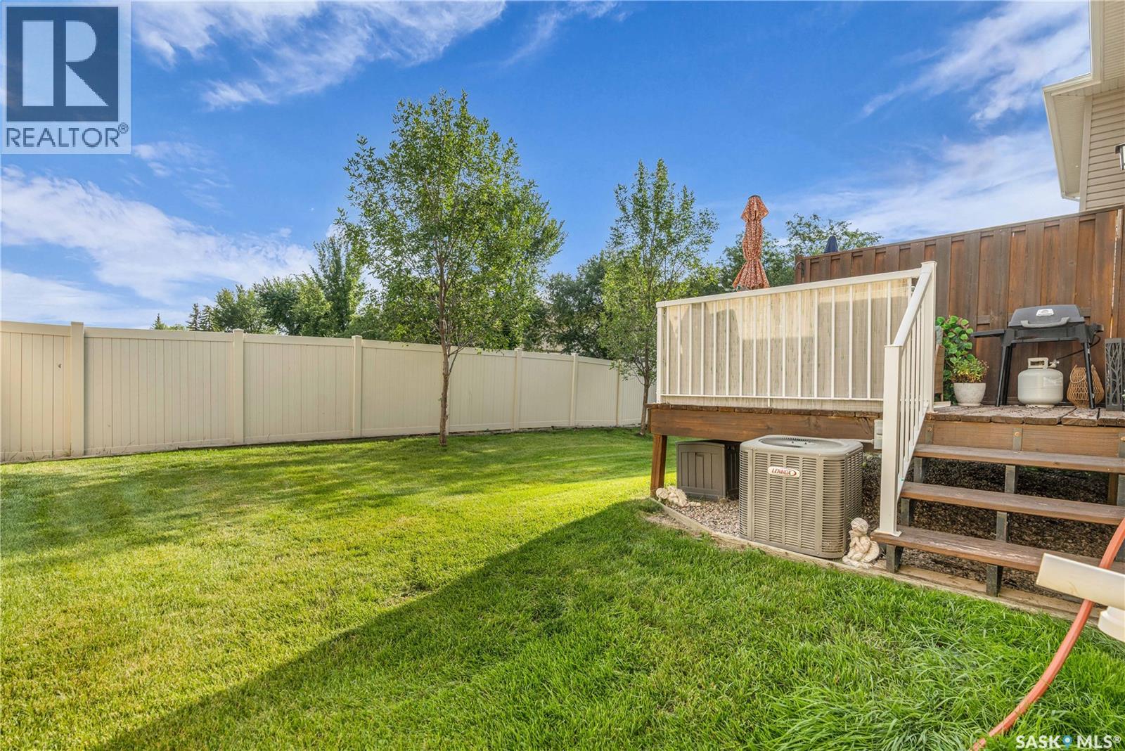 Single Family House 2 Level for Sale in  nd AVENUE Regina 