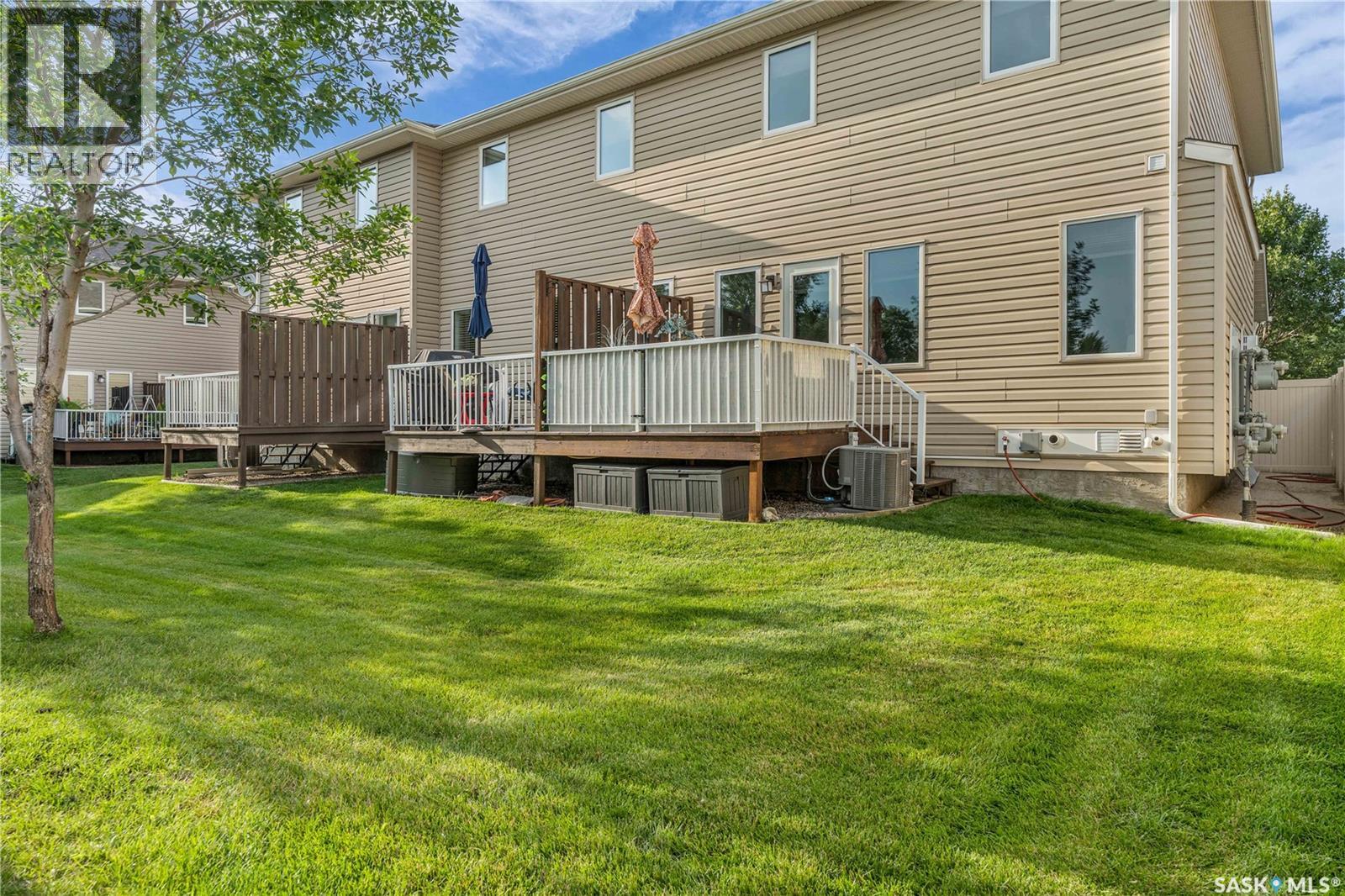 Single Family House 2 Level for Sale in  nd AVENUE Regina 
