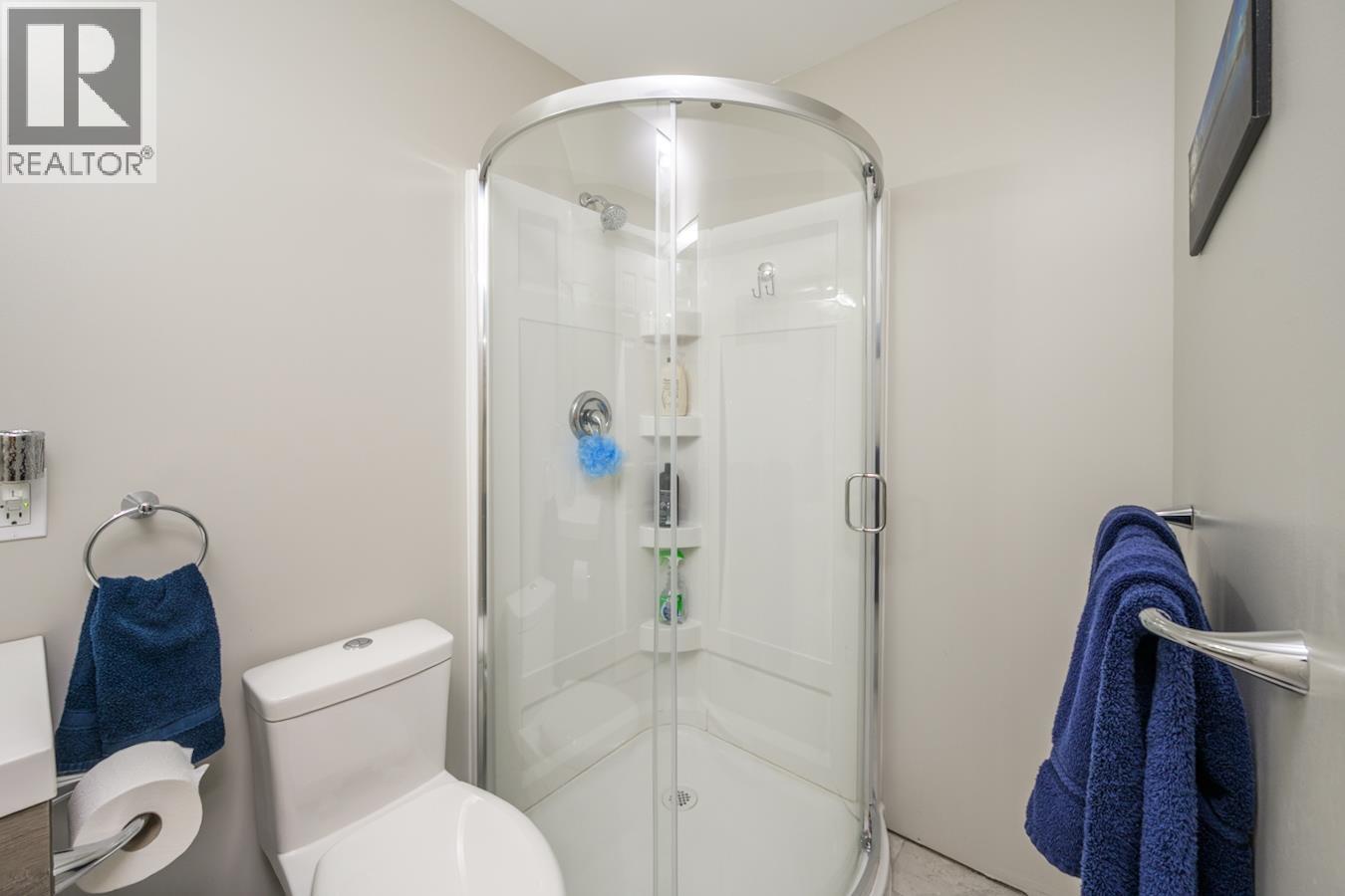 Photo 23 of 57700 S Somerset Drive, Cluculz Lake BC