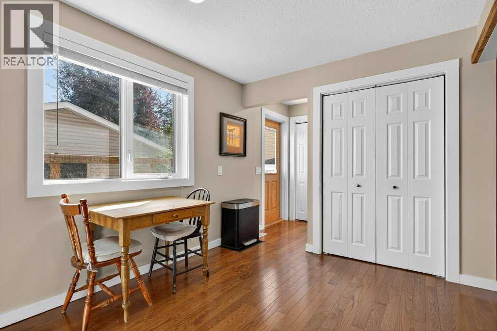 Photo 13 of 7 Strathearn Rise Sw, Calgary AB