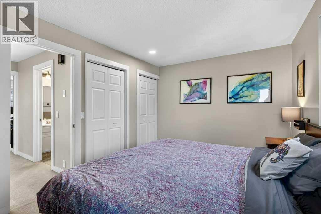 Photo 19 of 7 Strathearn Rise Sw, Calgary AB