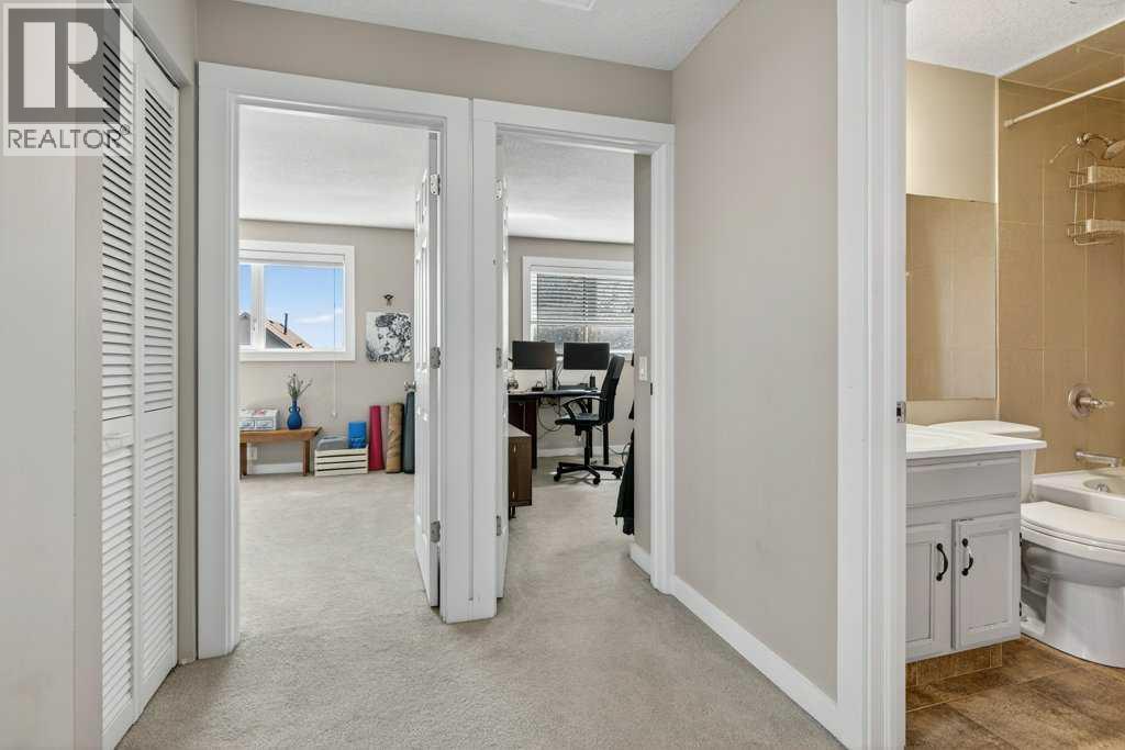 Photo 20 of 7 Strathearn Rise Sw, Calgary AB