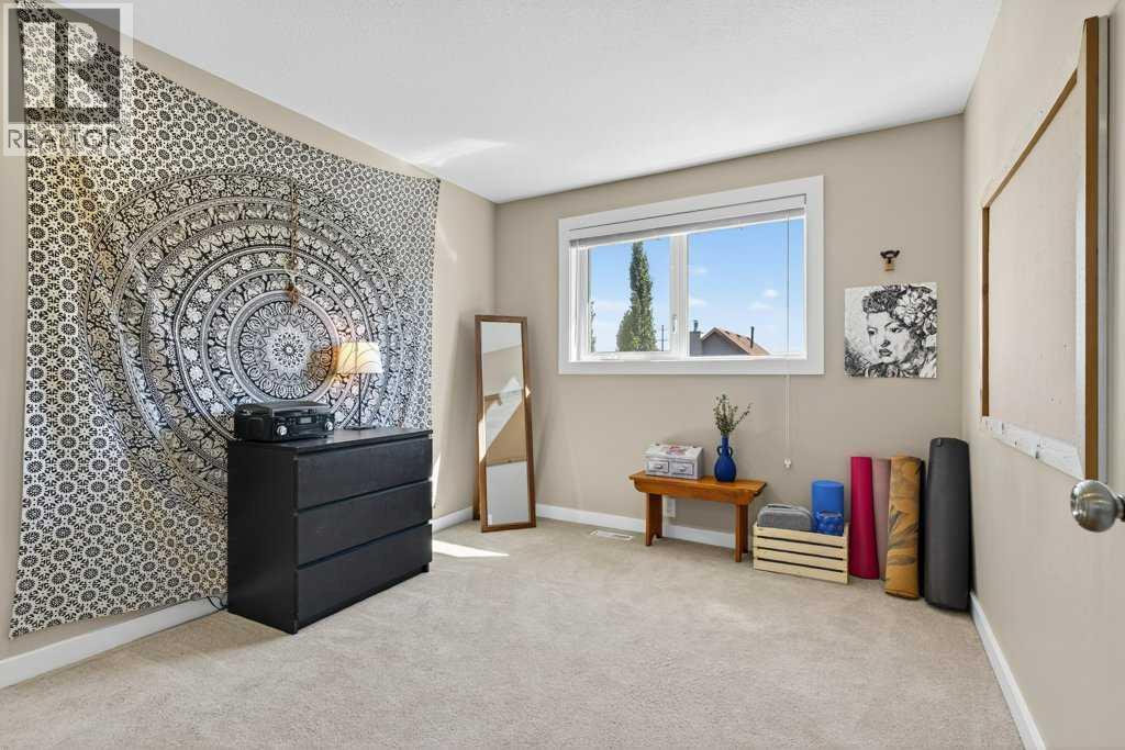 Photo 24 of 7 Strathearn Rise Sw, Calgary AB