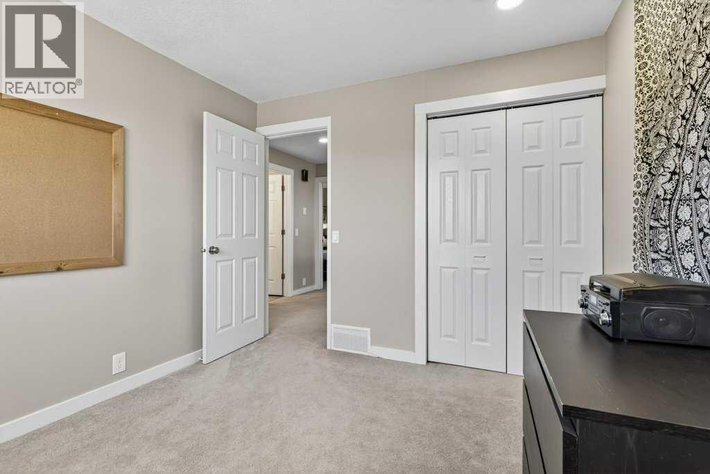 Photo 25 of 7 Strathearn Rise Sw, Calgary AB