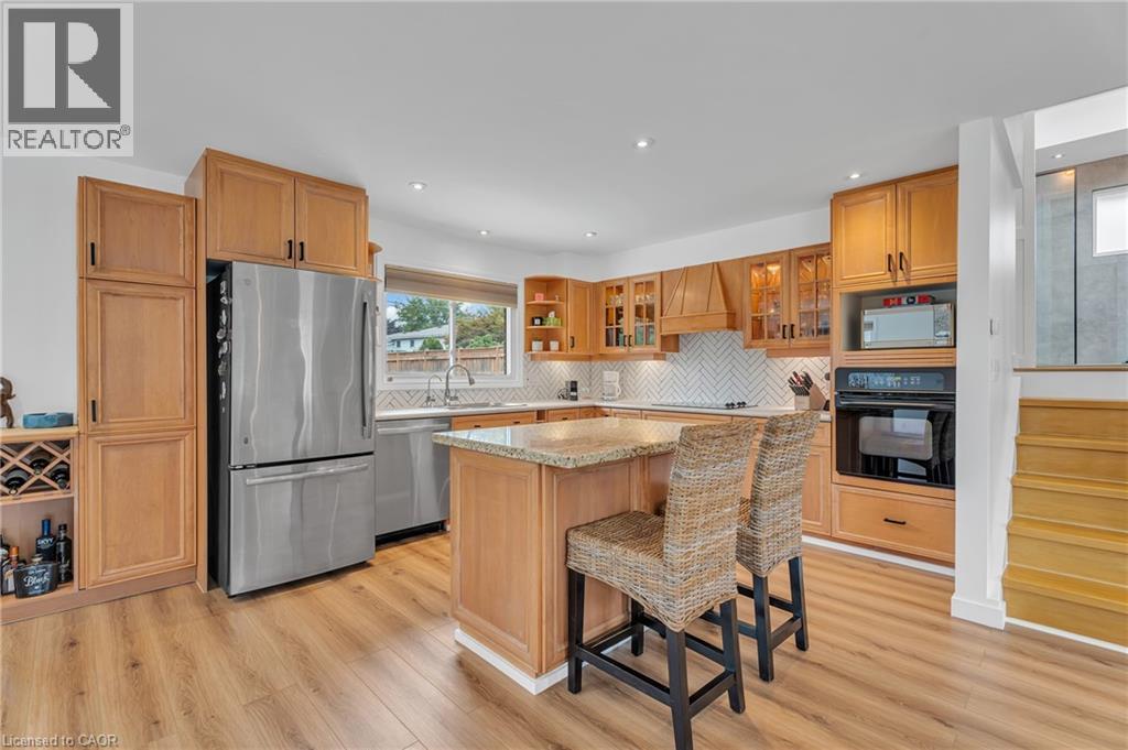 Photo 24 of 35 Hickery Place, Brantford ON