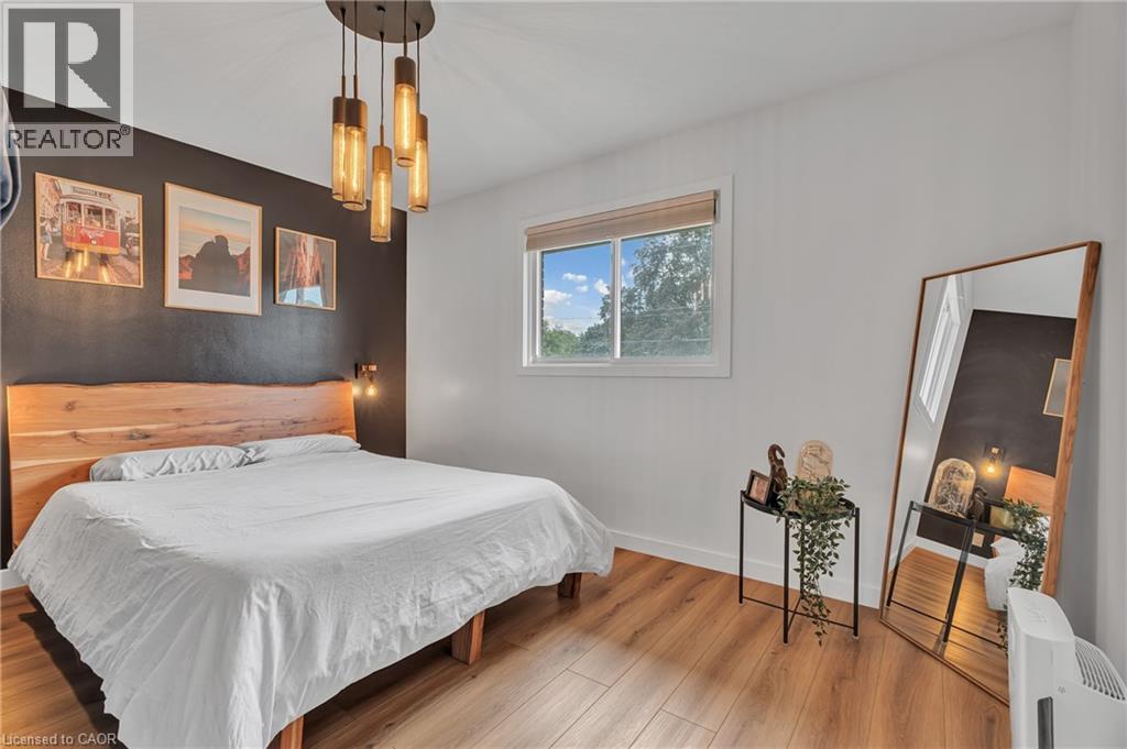 Photo 26 of 35 Hickery Place, Brantford ON