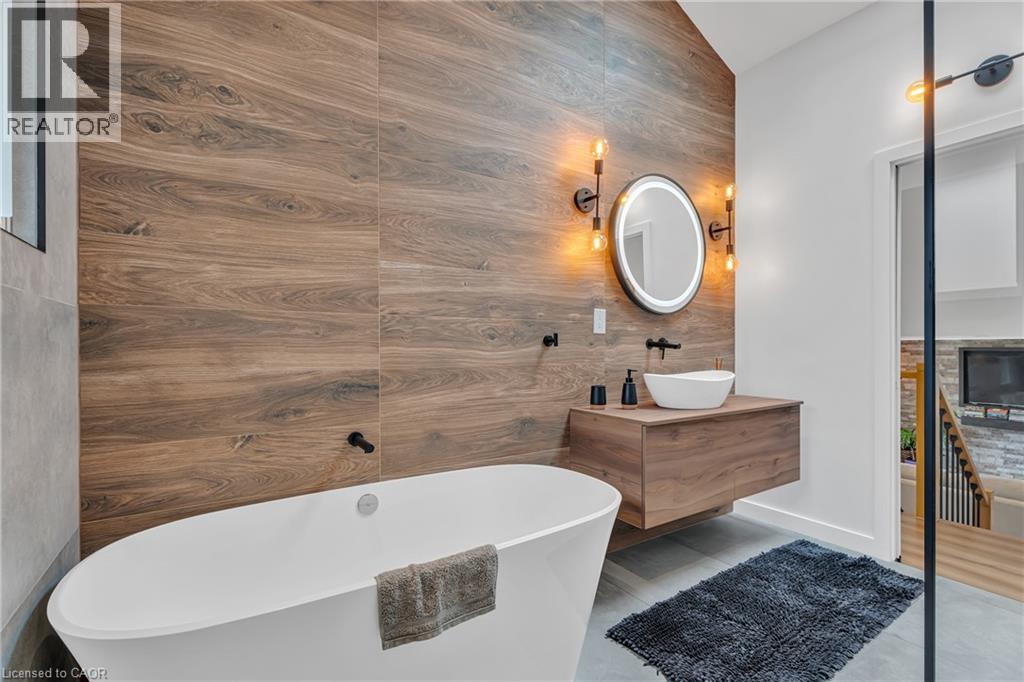 Photo 32 of 35 Hickery Place, Brantford ON