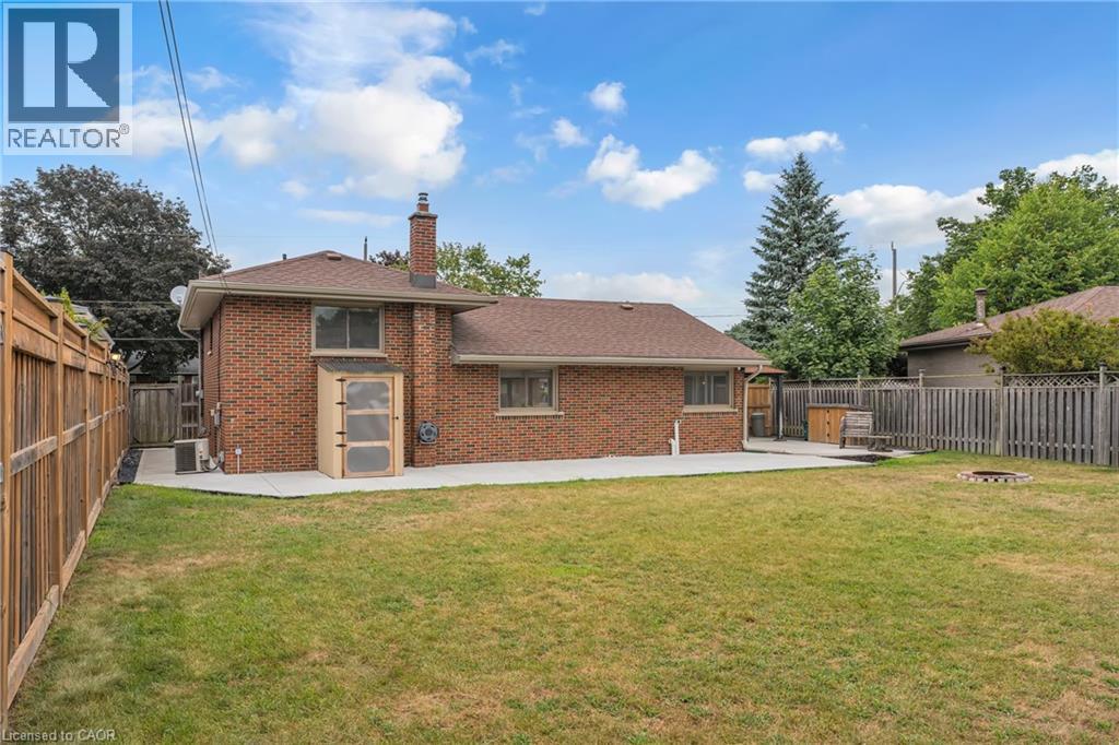 Photo 36 of 35 Hickery Place, Brantford ON