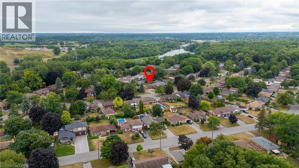 Photo 22 of 35 Hickery Place, Brantford ON