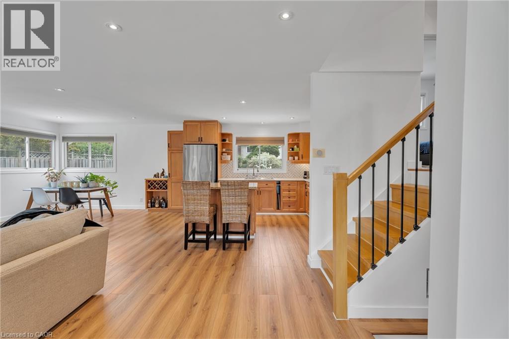 Photo 28 of 35 Hickery Place, Brantford ON