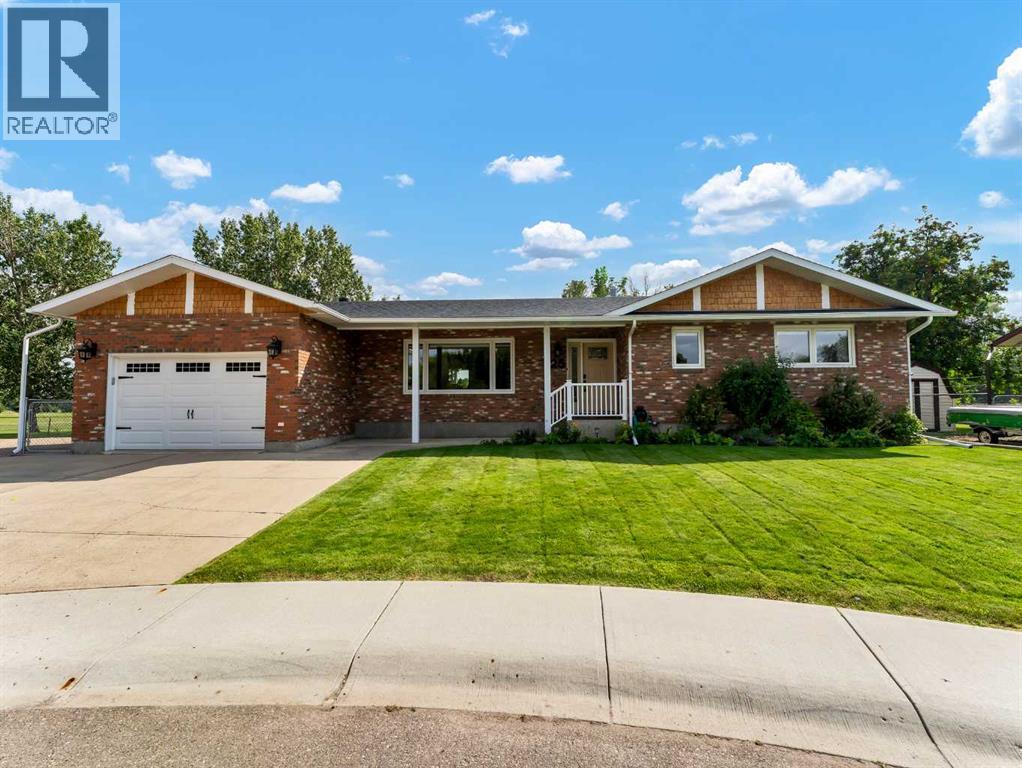 25 Clematis Court SE, Medicine Hat, Alberta