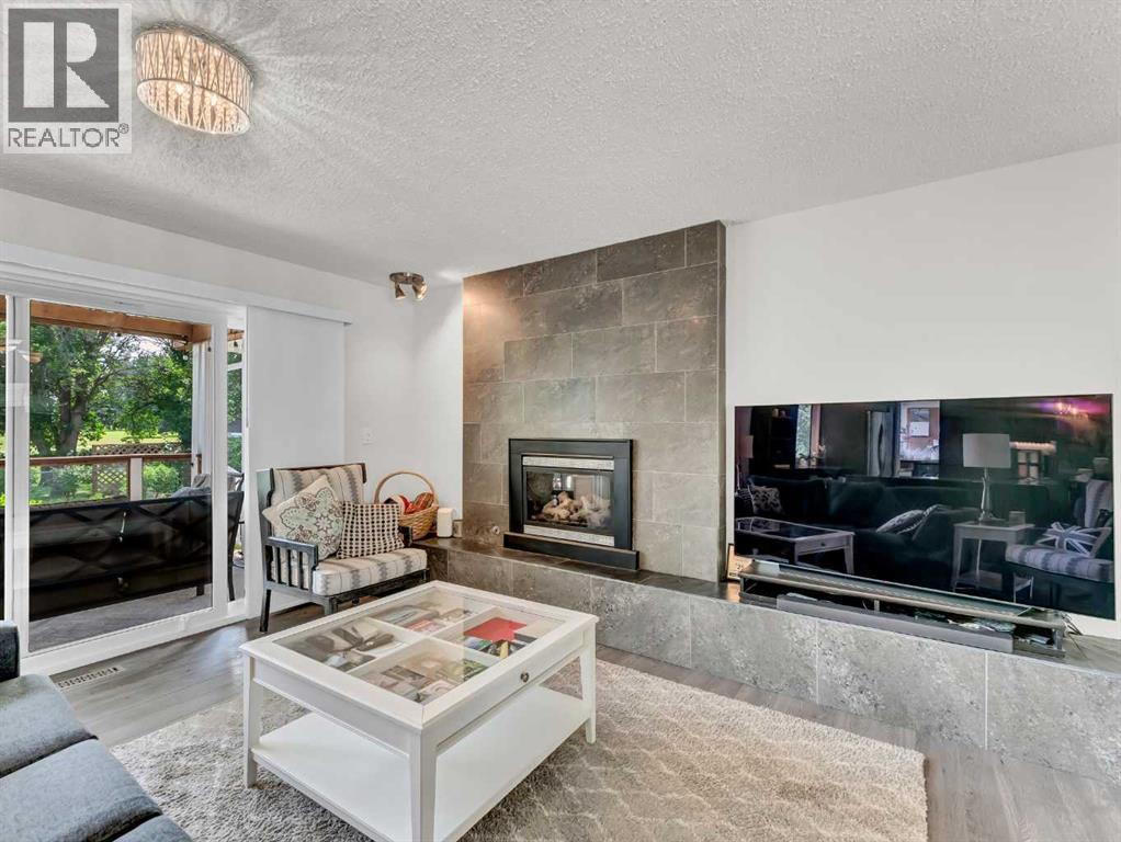 Single Family House Bungalow for Sale in  Clematis Court SE Connaught Medicine Hat 